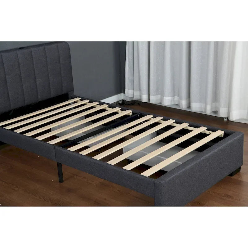 Lit double rembourré avec tiroirs de rangement et ports USB