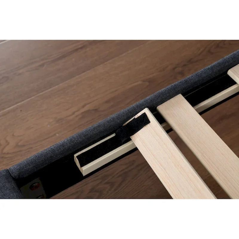 Lit double rembourré avec tiroirs de rangement et ports USB