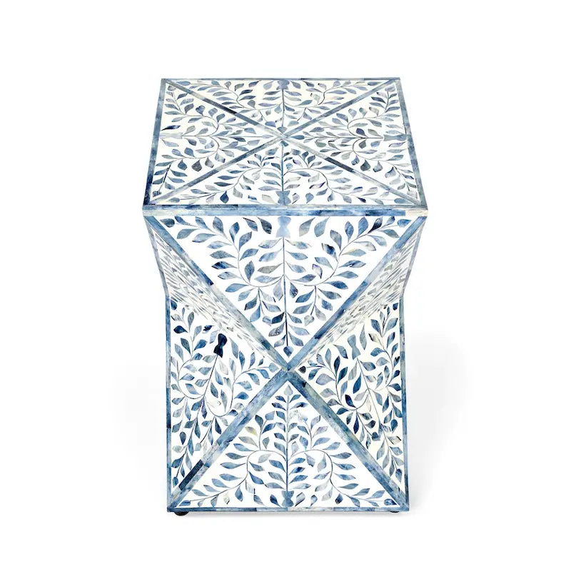 Table d'appoint en marqueterie d'os