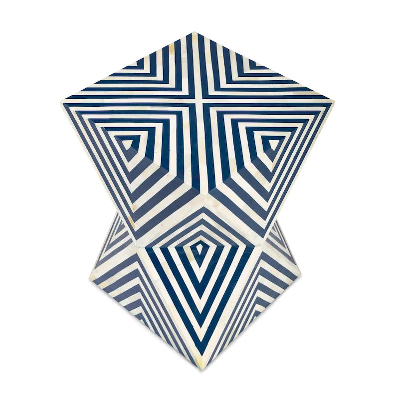 Table d'appoint en marqueterie d'os
