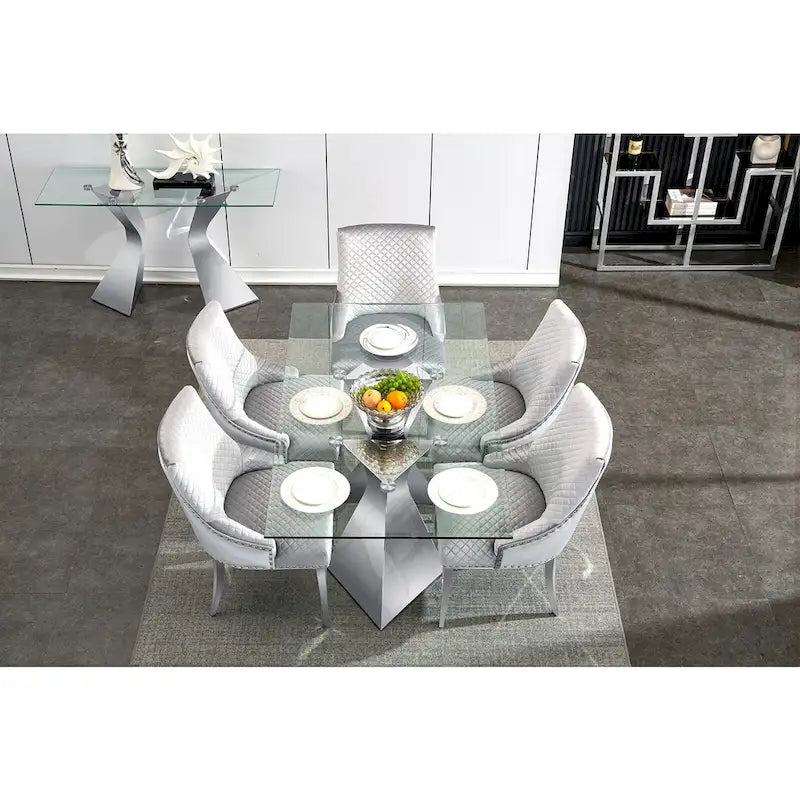 Chaises de salle à manger modernes en velours gris clair avec pieds en argent miroir