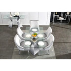 Chaises de salle à manger modernes en velours gris clair avec pieds en argent miroir