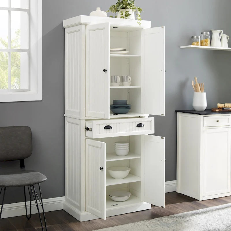 Garde-manger de cuisine blanc vieilli