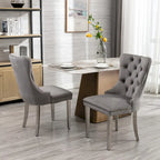 Chaise de salle à manger en velours avec clous décoratifs et pieds en acier inoxydable chromé
