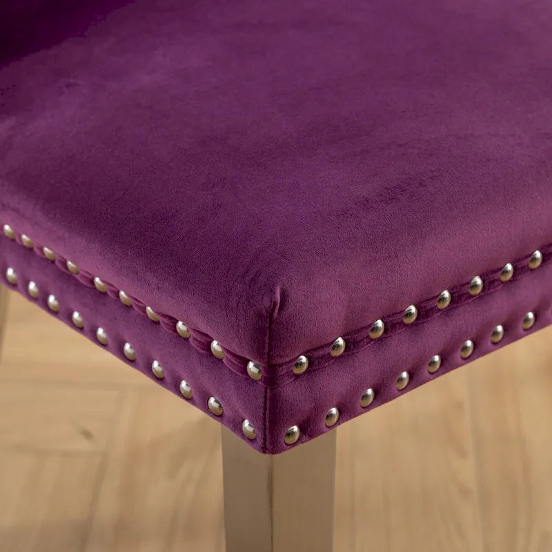 Chaise de salle à manger en velours avec clous décoratifs et pieds en acier inoxydable chromé