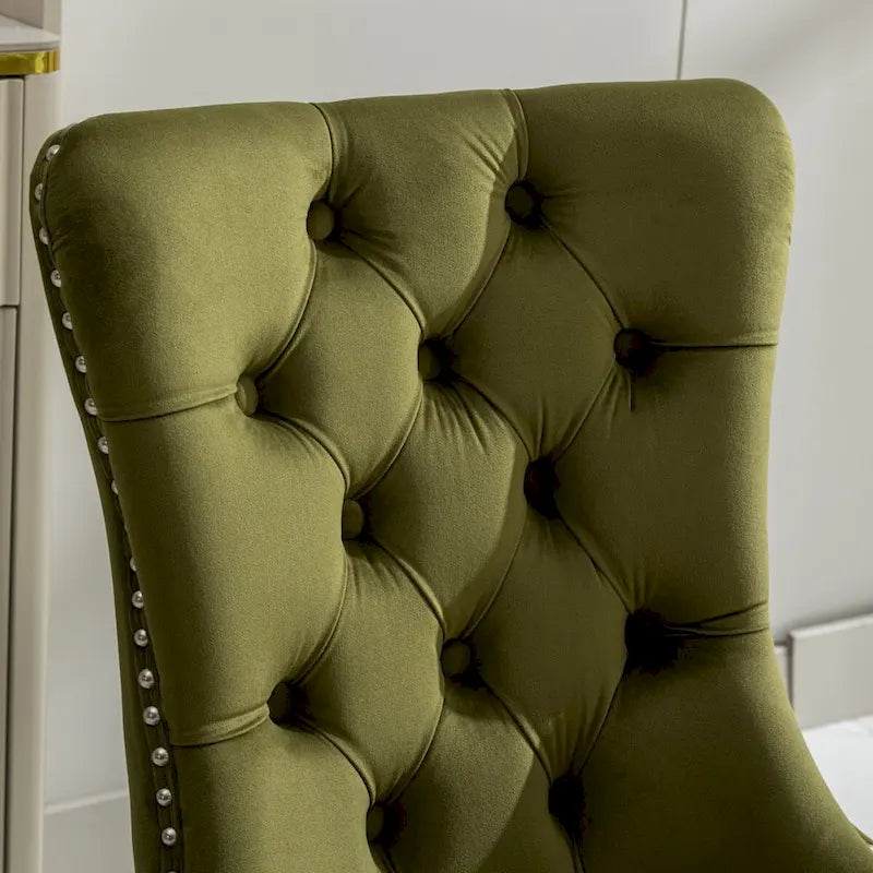 Chaise de salle à manger en velours avec clous décoratifs et pieds en acier inoxydable chromé